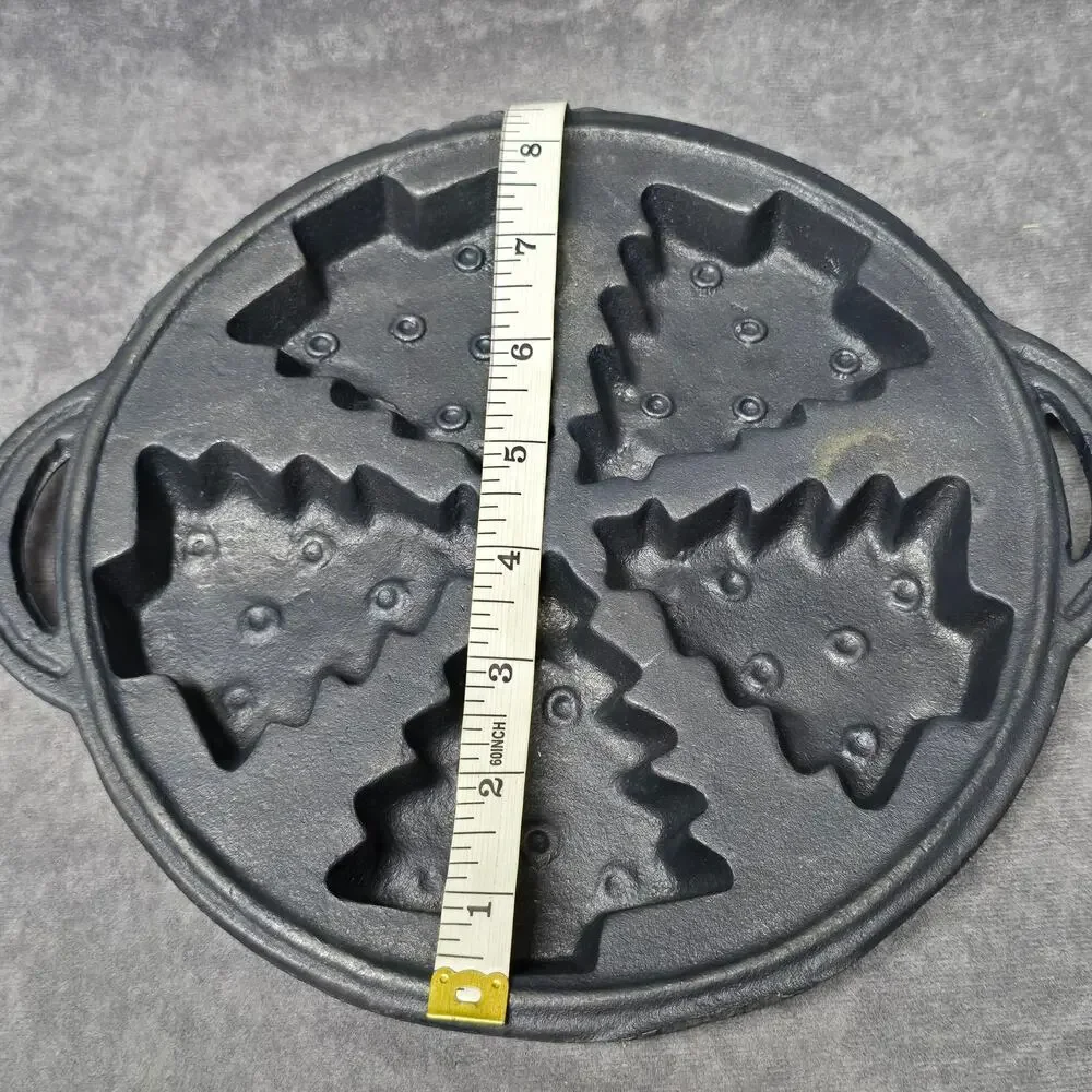 Vintage Cast Iron Christmas Tree Round 10